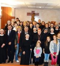 Kardinal Bozanić posjetio časne sestre u nevremenu stradalom samostanu na Pantovčaku